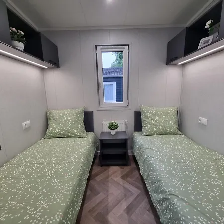 아파트 New And Spacious At The Veluwe